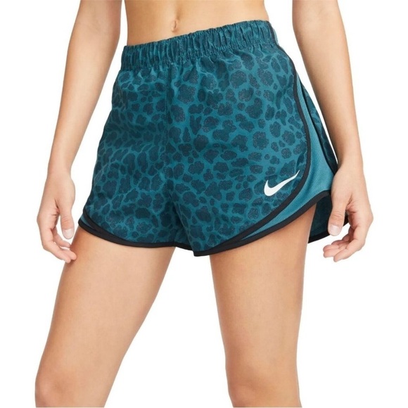 NWT! NIKE Women Dri Fit Tempo 3" Leopard Print Running Shorts - Size Small - Picture 1 of 8